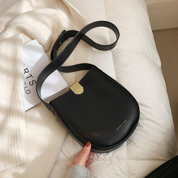 evening bags womens handbags simple shoulder bucket women's 2021 fashion red large capacity versatile messenger bag purses
evening bags womens handbags simple shoulder bucket women's 2021 fashion red large capacity versatile messenger bag purses