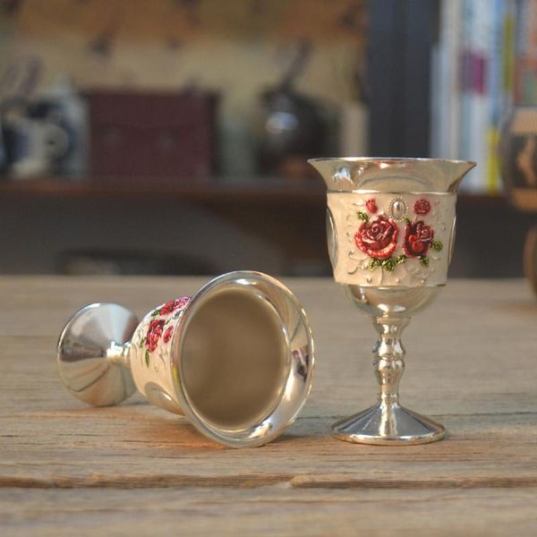 european pastoral exquisite metal 3d rose small wine glass creative spirit goblet household whiskey cocktail cup bar drinkware cups & saucer
european pastoral exquisite metal 3d rose small wine glass creative spirit goblet household whiskey cocktail cup bar drinkware cups & saucer
