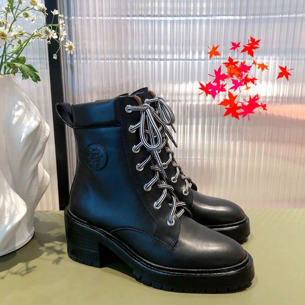 2022 leather boots ladies short ankle cowskin boot autumn winter chunky heel martin booties fashion camfortable shoes with box size 35-40 -h, Black
2022 leather boots ladies short ankle cowskin boot autumn winter chunky heel martin booties fashion camfortable shoes with box size 35-40 -h, Black
