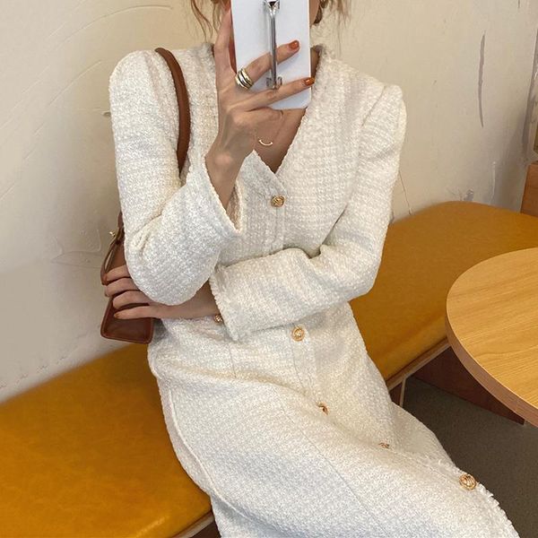 casual dresses women 2021 korean fashion elegant v-neck tassel stitching design chic single-breasted loose long-sleeve tweed dress, Black;gray
casual dresses women 2021 korean fashion elegant v-neck tassel stitching design chic single-breasted loose long-sleeve tweed dress, Black;gray