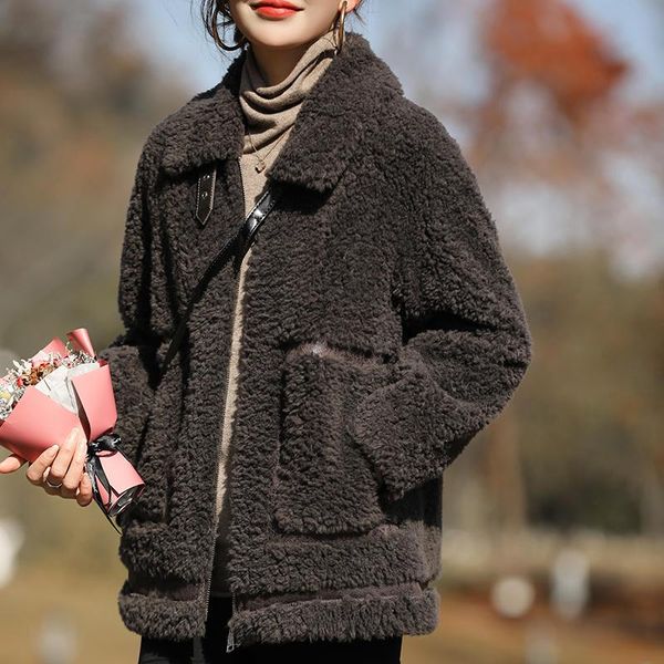 women's fur & faux women 2022 autumn winter genuine sheepskin coats female loose casual wool outwear thick warm sheep shearing jacket b, Black
women's fur & faux women 2022 autumn winter genuine sheepskin coats female loose casual wool outwear thick warm sheep shearing jacket b, Black