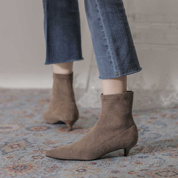 31712-2 french short thin heel pointed suede plush fashion boots 2021 new women's boots, Black
31712-2 french short thin heel pointed suede plush fashion boots 2021 new women's boots, Black