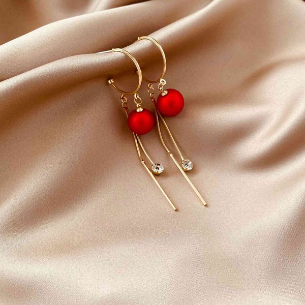 925 silver needle red pearl long tassel new year's festival japanese and korean fashion versatile earrings
925 silver needle red pearl long tassel new year's festival japanese and korean fashion versatile earrings