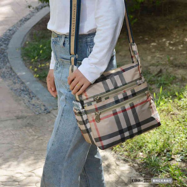 cosmetic bags handbags cool dilong leisure waterproof single shoulder oblique back multi-layer multifunctional mommy fashion women's
cosmetic bags handbags cool dilong leisure waterproof single shoulder oblique back multi-layer multifunctional mommy fashion women's