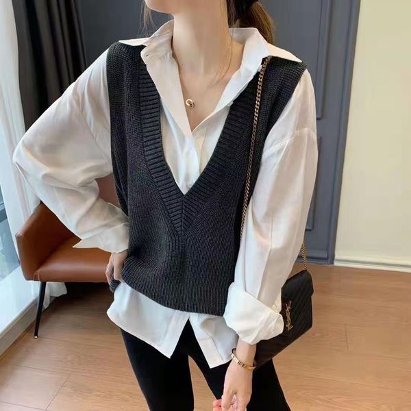 fold wear simple v-neck soft waxy gut wool thick knitted vt for women in autumn and winter, Black;white
fold wear simple v-neck soft waxy gut wool thick knitted vt for women in autumn and winter, Black;white