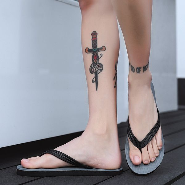 2021 fashion women men flip flops slipper youth student slides triple black red blue gray shoes size eur 39-44 code: 64-0222
2021 fashion women men flip flops slipper youth student slides triple black red blue gray shoes size eur 39-44 code: 64-0222