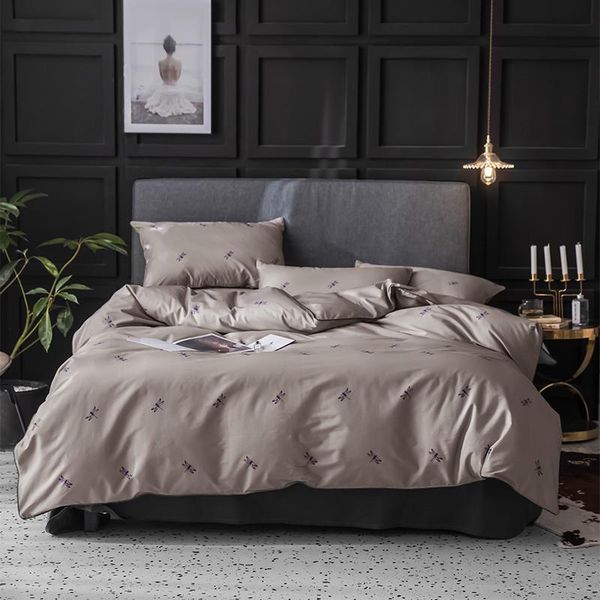 bedding sets 2021 spring light luxury 100% cotton cute bee and dragonfly three size include duvet sheet+pillowcase cover+bed
bedding sets 2021 spring light luxury 100% cotton cute bee and dragonfly three size include duvet sheet+pillowcase cover+bed