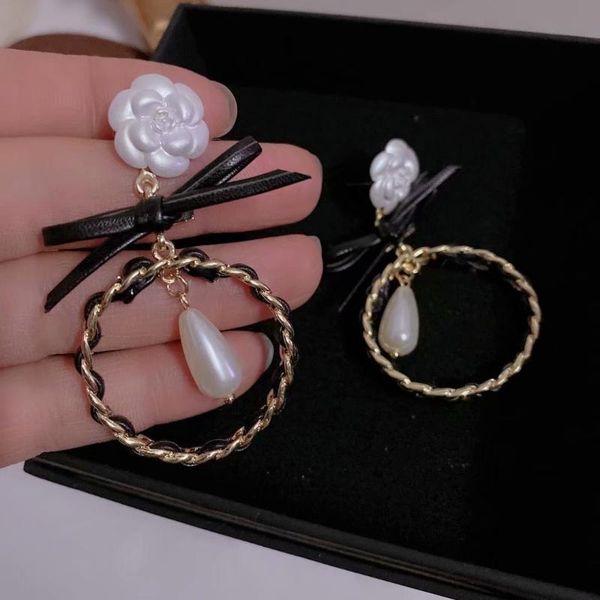 dangle & chandelier personality twisted chain circle bowknot earrings for women black feather white resin camellia drop jewellery, Silver
dangle & chandelier personality twisted chain circle bowknot earrings for women black feather white resin camellia drop jewellery, Silver