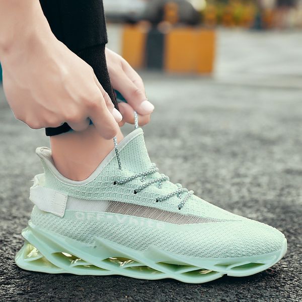 2021 soft bottom mens womens running shoes grey green orange women shoe fashion comfortable sneakers trainers size 39-44
2021 soft bottom mens womens running shoes grey green orange women shoe fashion comfortable sneakers trainers size 39-44