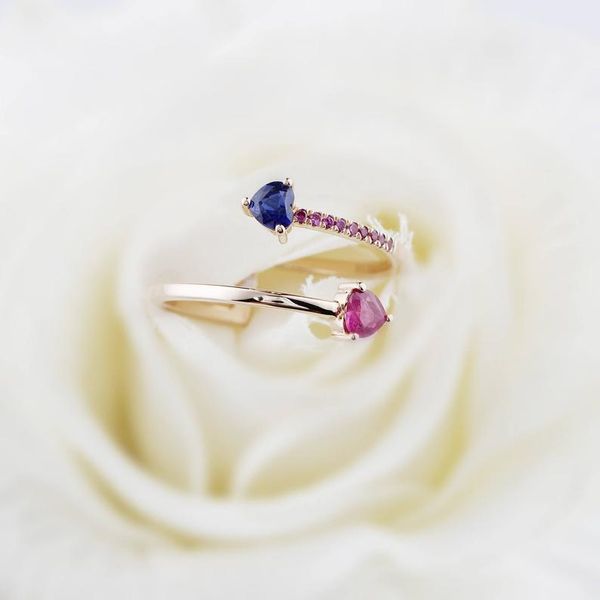 cluster rings 2021 trend love s925 sterling silver european and american noble ring two-color zircon heart-shaped ladies, Golden;silver
cluster rings 2021 trend love s925 sterling silver european and american noble ring two-color zircon heart-shaped ladies, Golden;silver