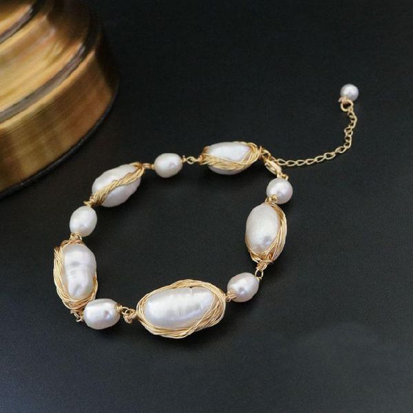 charm bracelets hademade braclet fresh water pearls baroco style, Golden;silver
charm bracelets hademade braclet fresh water pearls baroco style, Golden;silver