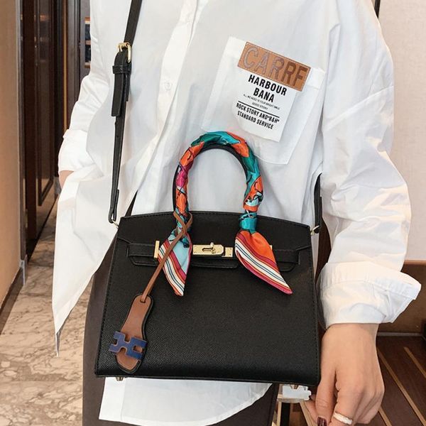 evening bags fashion classic high class female shoulder bag crossbody all match solid exquisite handbag for women 2021 arrival
evening bags fashion classic high class female shoulder bag crossbody all match solid exquisite handbag for women 2021 arrival