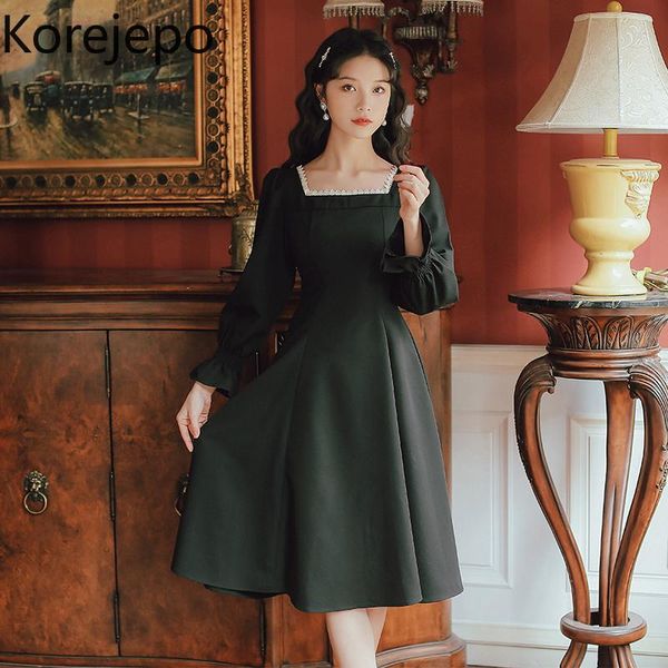 casual dresses korejepo women dress 2021 spring autumn french retro elegant black square collar mid-length lace edge flared sleeves long, Black;gray
casual dresses korejepo women dress 2021 spring autumn french retro elegant black square collar mid-length lace edge flared sleeves long, Black;gray
