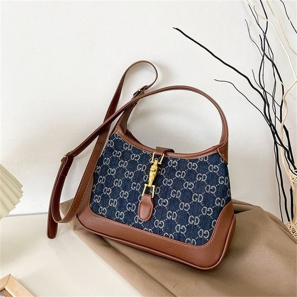 outlet sale 80% off counter canvas embroidered armpit tote women's 2022 new foreign style single shoulder bag versatile niche messenger
outlet sale 80% off counter canvas embroidered armpit tote women's 2022 new foreign style single shoulder bag versatile niche messenger