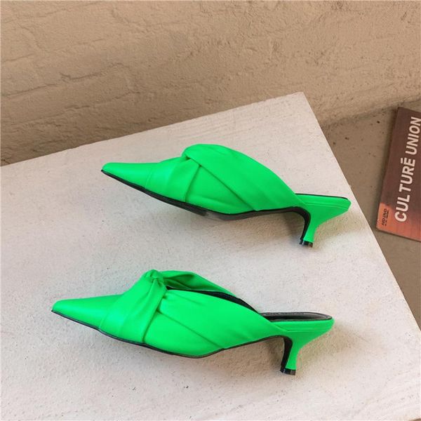 slippers pointed toe women thin low heels retrobow slides pink/green/black summer elegant casual closed beach shoes
slippers pointed toe women thin low heels retrobow slides pink/green/black summer elegant casual closed beach shoes