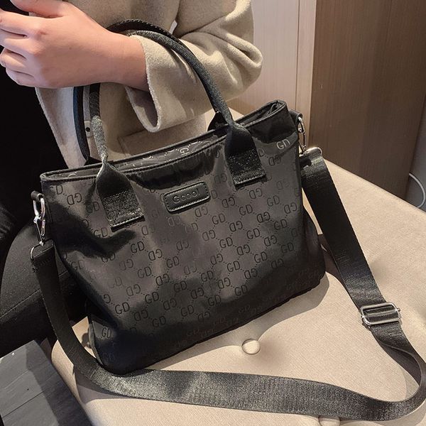 oxford tide handbag ins 2021 new commuter all-match bag cloth shoulder large simple shopping brand mogqm
oxford tide handbag ins 2021 new commuter all-match bag cloth shoulder large simple shopping brand mogqm