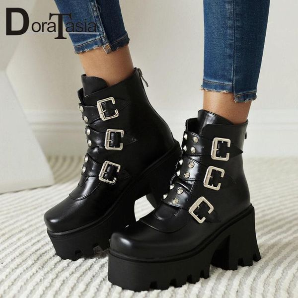 boots plus size 35-45 brand female chunky high heels fashion rivet buckle platform ankle women party street shoes woman, Black
boots plus size 35-45 brand female chunky high heels fashion rivet buckle platform ankle women party street shoes woman, Black