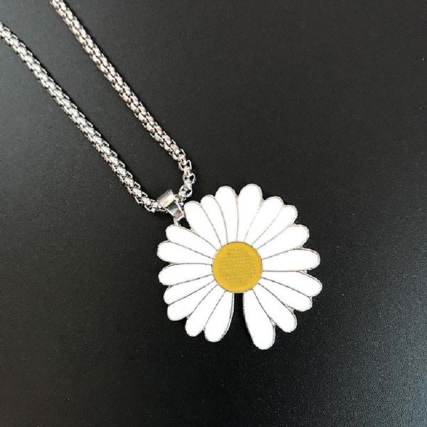 pendant necklaces cool punk daisy round couple necklace stainless steel material women's jewelry 2021, Silver
pendant necklaces cool punk daisy round couple necklace stainless steel material women's jewelry 2021, Silver