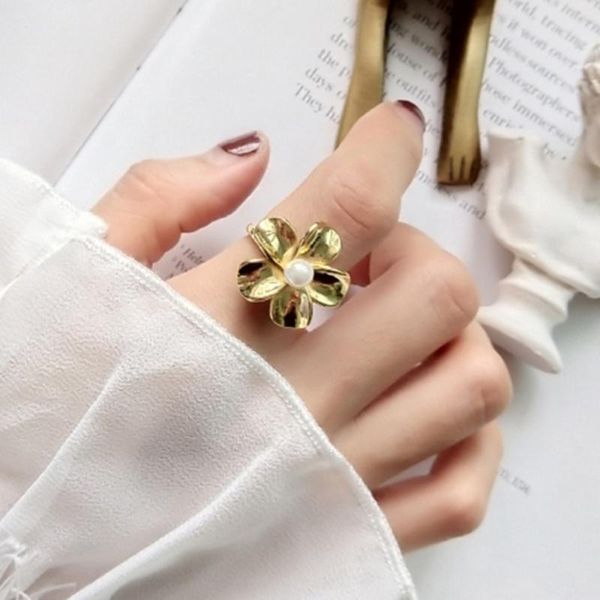 cluster rings handmade designer springtime fine jewelry gold color 100% 925 sterling silver pretty blooming flower ring with white pearl, Golden;silver
cluster rings handmade designer springtime fine jewelry gold color 100% 925 sterling silver pretty blooming flower ring with white pearl, Golden;silver