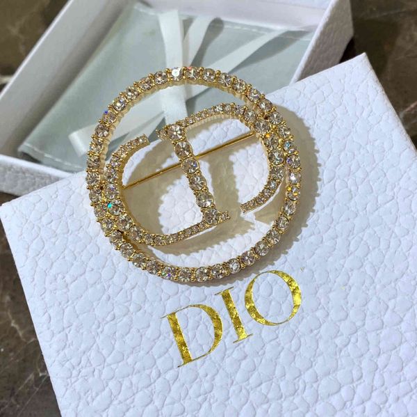 design brooch new brass letter diamond pearl pin simple fashion net red same jewelry, Gray
design brooch new brass letter diamond pearl pin simple fashion net red same jewelry, Gray