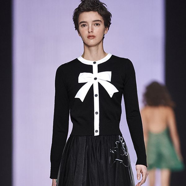 sweaters early spring cute bows women female black white color block knitted short sweater cardigan slim knit outerwear, White;black 
sweaters early spring cute bows women female black white color block knitted short sweater cardigan slim knit outerwear, White;black
