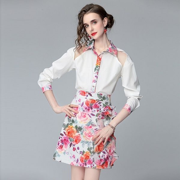 summer runway design floral printted two piece set women dew shoulder long sleeve blouse + ruffles short skirt suit 210514, White
summer runway design floral printted two piece set women dew shoulder long sleeve blouse + ruffles short skirt suit 210514, White