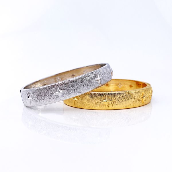 fashion classical couple bangle for woman man copper zircon star flower silver gold bracelet designer glamour engagement jewelry women two c, Black
fashion classical couple bangle for woman man copper zircon star flower silver gold bracelet designer glamour engagement jewelry women two c, Black