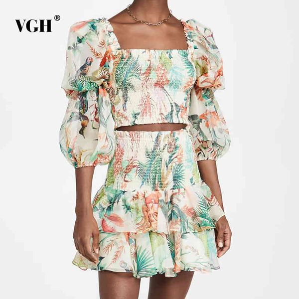 vgh elegant print two piece set for women square collar puff half sleeve short elastic waist mini skirts casual sets female 210421, White
vgh elegant print two piece set for women square collar puff half sleeve short elastic waist mini skirts casual sets female 210421, White