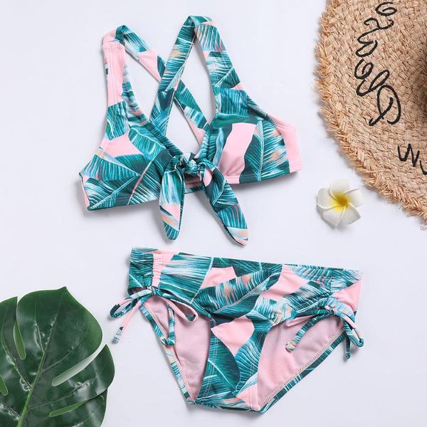 one-piece suits tropical leaf girls swimsuit kids bow tie girl bikini set cross back two piece children's swimwear bathing suit beachwe
one-piece suits tropical leaf girls swimsuit kids bow tie girl bikini set cross back two piece children's swimwear bathing suit beachwe
