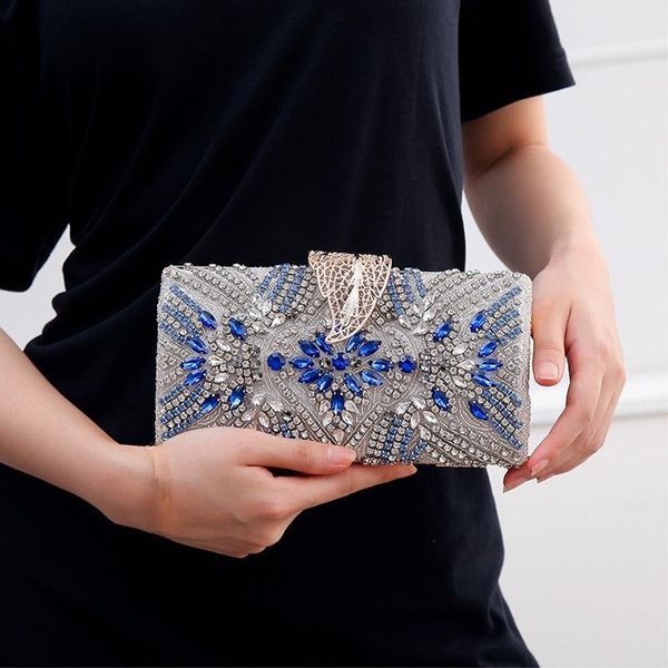evening bags 2021 chic luxury diamond drip floral clutches for party wedding rhinestones bag day clutch purse wallet
evening bags 2021 chic luxury diamond drip floral clutches for party wedding rhinestones bag day clutch purse wallet