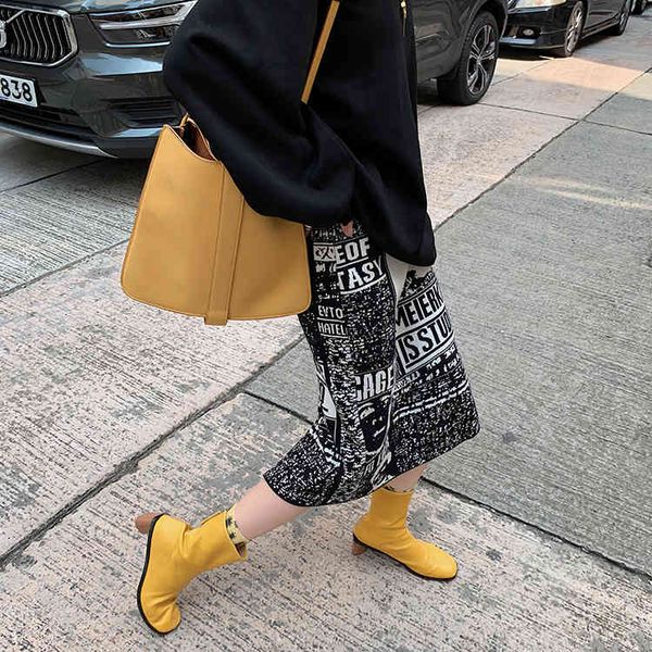 Skirts spaper Print Wrap Sweater Women Winter Knitted Elastic High Waist Knee Length Warm Ladies Skirt Streetwear JHKF, Black
Skirts spaper Print Wrap Sweater Women Winter Knitted Elastic High Waist Knee Length Warm Ladies Skirt Streetwear JHKF, Black