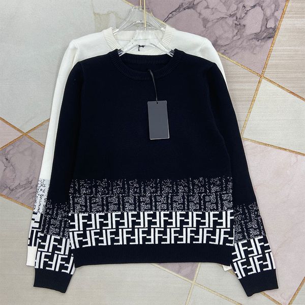 family round neck knitted gradient double letter black and white two colors 2021 early autumn new women's sweater
family round neck knitted gradient double letter black and white two colors 2021 early autumn new women's sweater