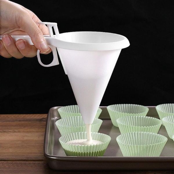 baking & pastry tools hand-held funnel cream batter chocolate liquid dispenser mold cookie cupcake pancake 
baking & pastry tools hand-held funnel cream batter chocolate liquid dispenser mold cookie cupcake pancake