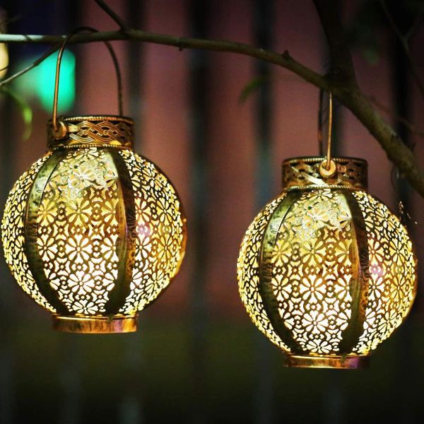 solar lamps hanging lanterns retro lights with handle outdoor garden decor for yard tree fence patio promot
solar lamps hanging lanterns retro lights with handle outdoor garden decor for yard tree fence patio promot