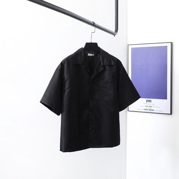 men's casual shirts 2021 spring and summer short-sleeved women's lapel fashion trend high street hip-hop top, White;black
men's casual shirts 2021 spring and summer short-sleeved women's lapel fashion trend high street hip-hop top, White;black