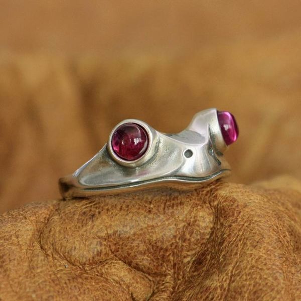 cluster rings 925 sterling charms frog ring lovely details vivid red cz eyes toad ta266 us size 5~10, Golden;silver
cluster rings 925 sterling charms frog ring lovely details vivid red cz eyes toad ta266 us size 5~10, Golden;silver