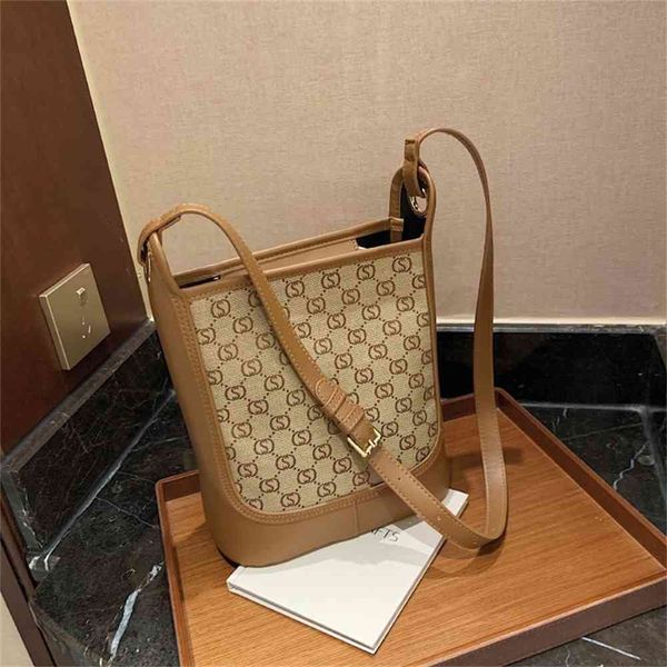 casual bag women new fashion messenger simple bucket bag fashion single shoulder women's large capacity purse black friday
casual bag women new fashion messenger simple bucket bag fashion single shoulder women's large capacity purse black friday