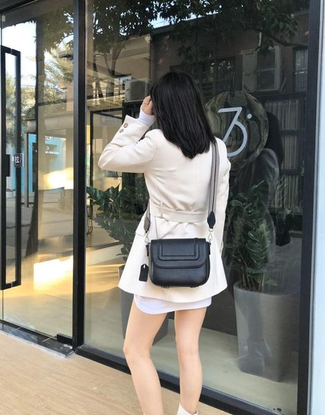 evening bags 2021 design leather small square underarm bag fashion crossbody multifunctional shoulder for women
evening bags 2021 design leather small square underarm bag fashion crossbody multifunctional shoulder for women