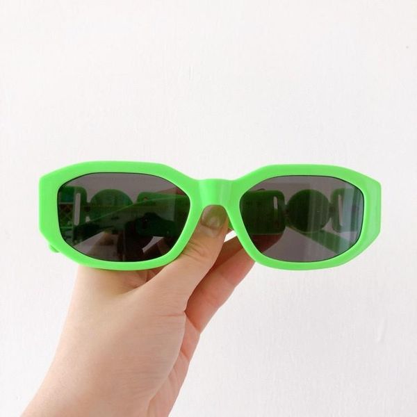2021sunglasses for men and women summer style sun glasses anti-ultraviolet retro shield lens plate full frame fashion eyeglasses 53mm random, White;black
2021sunglasses for men and women summer style sun glasses anti-ultraviolet retro shield lens plate full frame fashion eyeglasses 53mm random, White;black