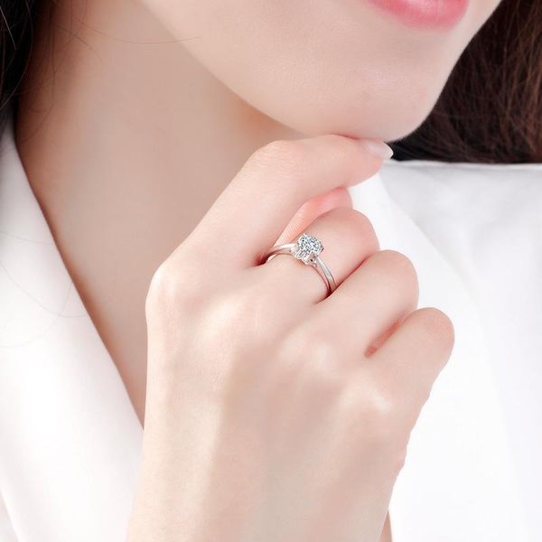 au750 white gold ring women wedding anniversary engagement party crown round moissanite diamond elegant romantic trendy cluster rings, Golden;silver
au750 white gold ring women wedding anniversary engagement party crown round moissanite diamond elegant romantic trendy cluster rings, Golden;silver
