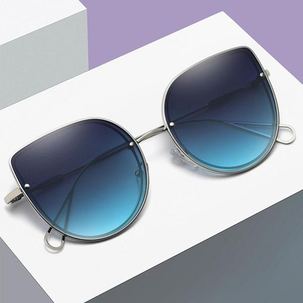 sunglasses fashion stainless steel frame men and women same style european american trend street selfie metal, White;black
sunglasses fashion stainless steel frame men and women same style european american trend street selfie metal, White;black