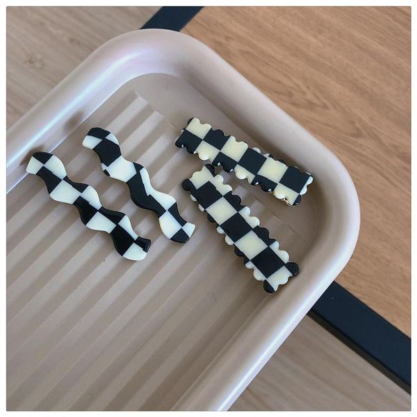 hair clips & barrettes ins black white plaid clip for women 2021 retro acrylic bangs hairpin girl party jewelry gift accessories, Golden;silver
hair clips & barrettes ins black white plaid clip for women 2021 retro acrylic bangs hairpin girl party jewelry gift accessories, Golden;silver
