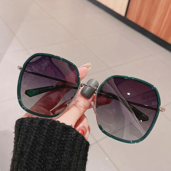 sunglasses 2021 luxury oversized metal frame polarized women fashion simple square sun glasses female shades oculos feminino, White;black
sunglasses 2021 luxury oversized metal frame polarized women fashion simple square sun glasses female shades oculos feminino, White;black