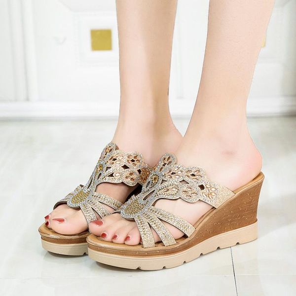 sandals 2021 women hollow out crystal platform wedge thick sole high heels mules slides summer beach shoes, Black
sandals 2021 women hollow out crystal platform wedge thick sole high heels mules slides summer beach shoes, Black