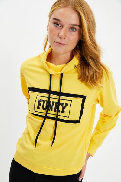 women's hoodies & sweatshirts trendyol printed basic knitted sweatshirt twoaw22sw1573, Black
women's hoodies & sweatshirts trendyol printed basic knitted sweatshirt twoaw22sw1573, Black