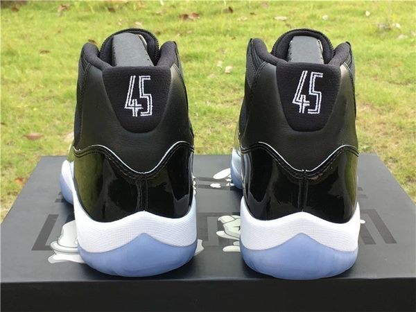 shoes 11 space jam 45 win like 96 82 concord 45 real carbon fiber men dress outdoor sneakers original5471347
shoes 11 space jam 45 win like 96 82 concord 45 real carbon fiber men dress outdoor sneakers original5471347