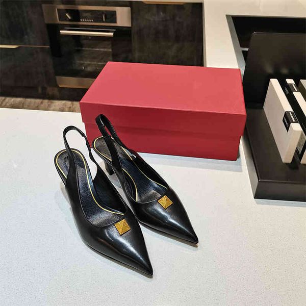 sandals women summer pumps pointed toe metal decoration mid-low heel ladies party banquet high heels size 35-41 60% off store online, Black
sandals women summer pumps pointed toe metal decoration mid-low heel ladies party banquet high heels size 35-41 60% off store online, Black