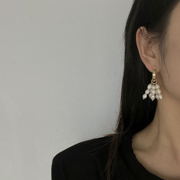 hoop & huggie french retro multiple pearls chain earrings for women elegant freshwater pearl cooper circle party jewelry, Golden;silver
hoop & huggie french retro multiple pearls chain earrings for women elegant freshwater pearl cooper circle party jewelry, Golden;silver