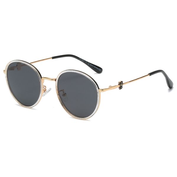 sunglasses for kids suitable 5 to10 year old glass lenses summer outdoor useing traveling childs gift, White;black
sunglasses for kids suitable 5 to10 year old glass lenses summer outdoor useing traveling childs gift, White;black