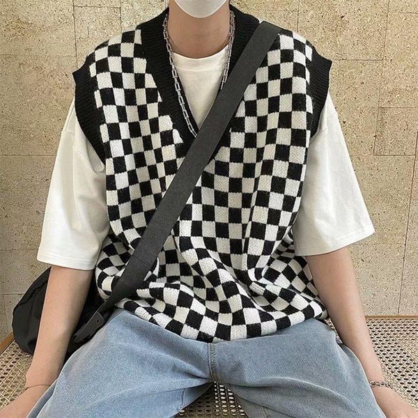 men's vests tide brand black and white checkerboard lattice stitching sweater vest male couple autumn winter american retro, Black;white
men's vests tide brand black and white checkerboard lattice stitching sweater vest male couple autumn winter american retro, Black;white